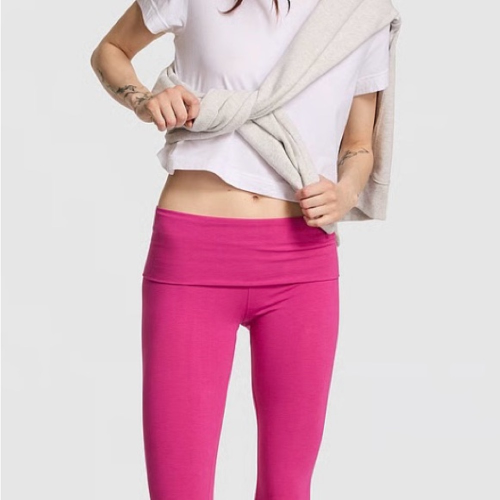PINK Victoria's Secret Hot Pink Leggings (Capri) - Picture 3 of 7